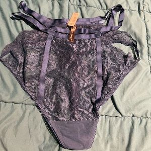 Torrid Strappy Panty Size 2 (18/20) NWT